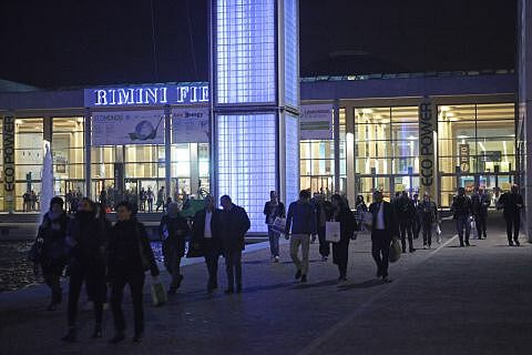 52980535dcd2b5491d9a.jpg