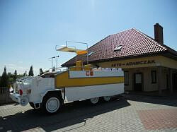 The reconstruction of the historic, papal vehicle at SACROEXPO fair