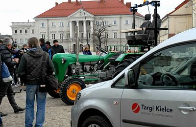 agrotech-2017-traktoriada-na-rynku-03.jpg