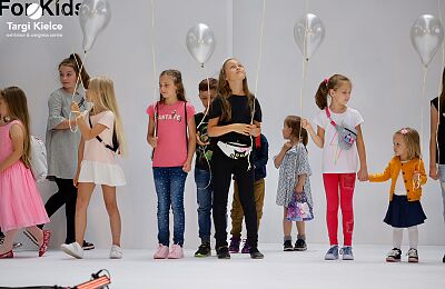 fashion-for-kids-2018-pokazy-mody-dzieciecej-01.jpg