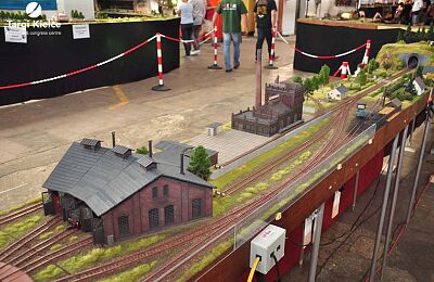 model-kit-expo-kolejka-21.jpg
