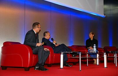 dni-dla-biznesu-2015-debata-07.jpg