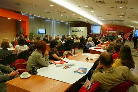 aktualnosci-sacroexpo-konferencja.jpg