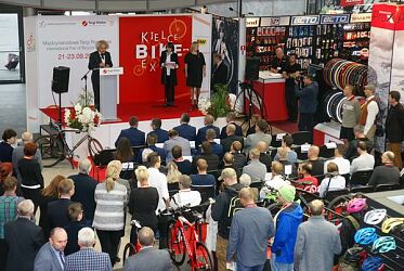 bike-expo-2017-otwarcie-pierwszy-dzien-02.jpg