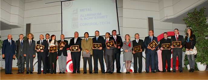 aktualnosci-metal2010-nagrodzeni.jpg
