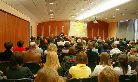 Trade fair conferences – this is a good place to broaden your knowledge