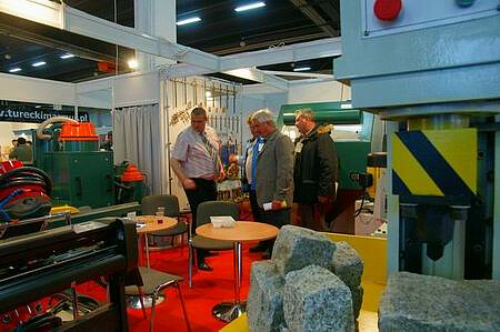 The Stone Exhibition – a scientific conference and a few dozens of exhibitors who put on display stone products and semi-finished products complemented with cutting-edge machines used in this business sector