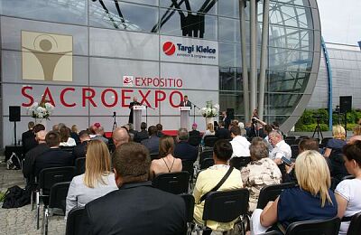 sacroexpo-2017-otwarcie-08.jpg