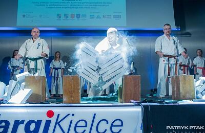 bezpiezcna-woda-pokazy-karate-07.jpg