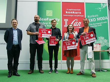 The laureates of the 2nd edition of the Creative Recycling Contest I can