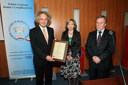 The ceremony of the certificate presentation. From the left in the pisture: Targi Kielce President Andrzej Mochoń, Targi Kielce Deputy President Bożena Staniak, Test and Certification Director at Polish Centre for Testing and Certification  Tadeusz Glazer