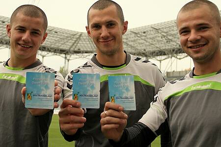 Korona Kielce football team member have already filled in their declarations of will. From the left: Maciej Korzym, Krzysztof Kiercz and Kamil Kuzera