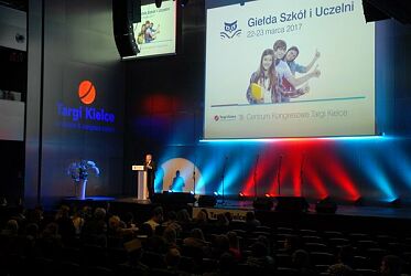 gielda-szkol-2017-pierwszy-dzien-01.jpg