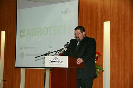 The Targi AGROTECH was officially opened by Andrzej Butra PhD, the Under Secretary of State in the Ministry of Agriculture and Rural Development
