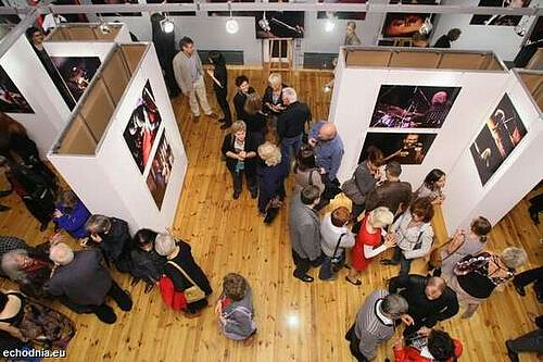 The exhibition verisage has brought together photography, jazz an music fans