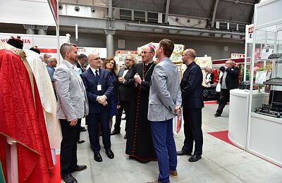 sacroexpo-2016-otwarcie-pierwszy-dzien-14.jpg