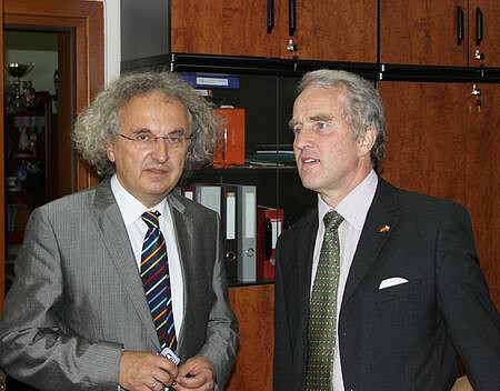 Federal Republic of Germany Ambassador Rudiger Freiherr von Fritsch (on the right) and Targi Kielce President of Board Andrzej Mochoń