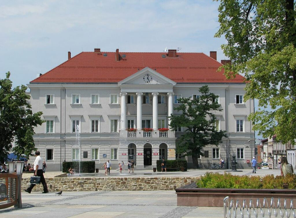 kielce-urzad-miasta.jpg [150.64 KB]