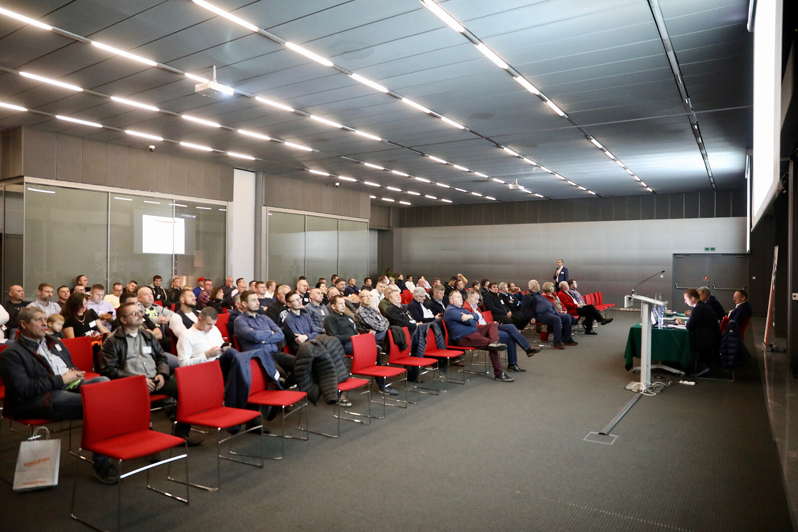 1Z6M8679.jpg [1.58 MB]