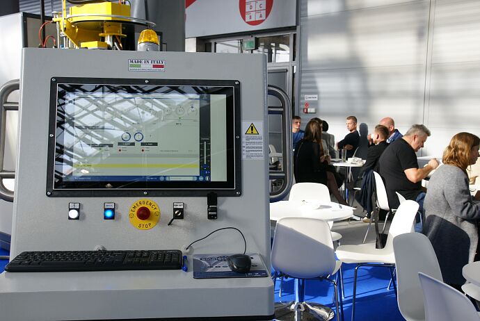 Made-in-Italy-TargiKielce-Stom.JPG