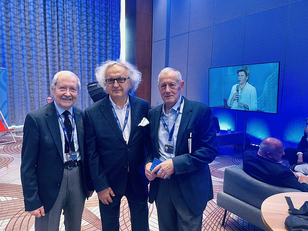 01f86395-b9be-4bc3-a1cd-580dcdf65032.jpg [240.99 KB]