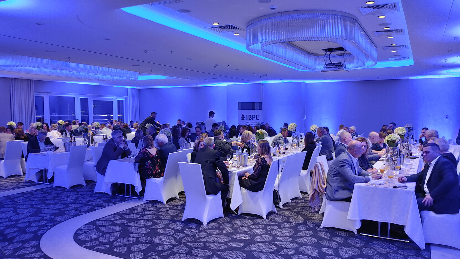 20221119-221434-HDR.jpg [1.99 MB]