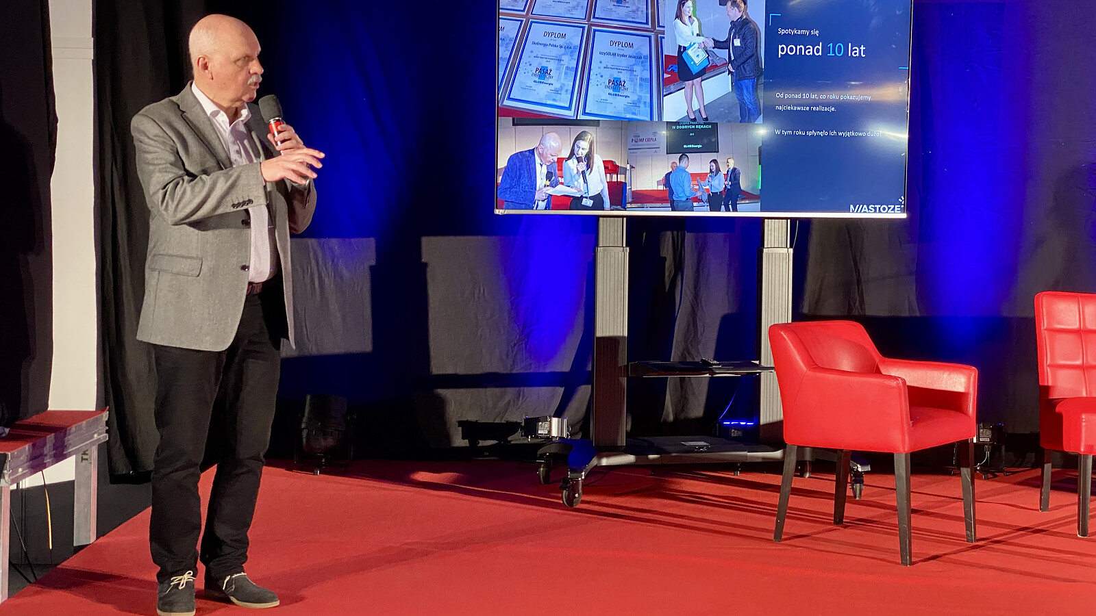 IMG-8712.jpg [1.38 MB]