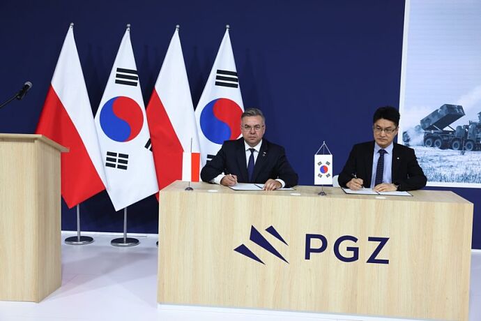 pgz-hanwha-defense-mou-07092022-1-847x565.jpg