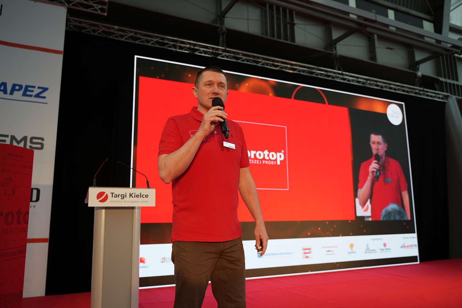 DSC01803.jpg [2.03 MB]