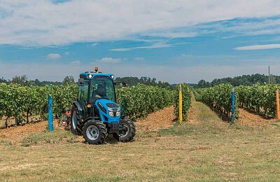 Landini-MISTRAL2-Cab-RS14.jpg