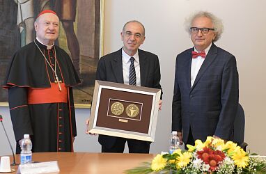 Gianfranco-Ravasi-Giuseppe-Tornatore-Andrzej-Mochon-PhD-in-Vatican-in-2022.jpg
