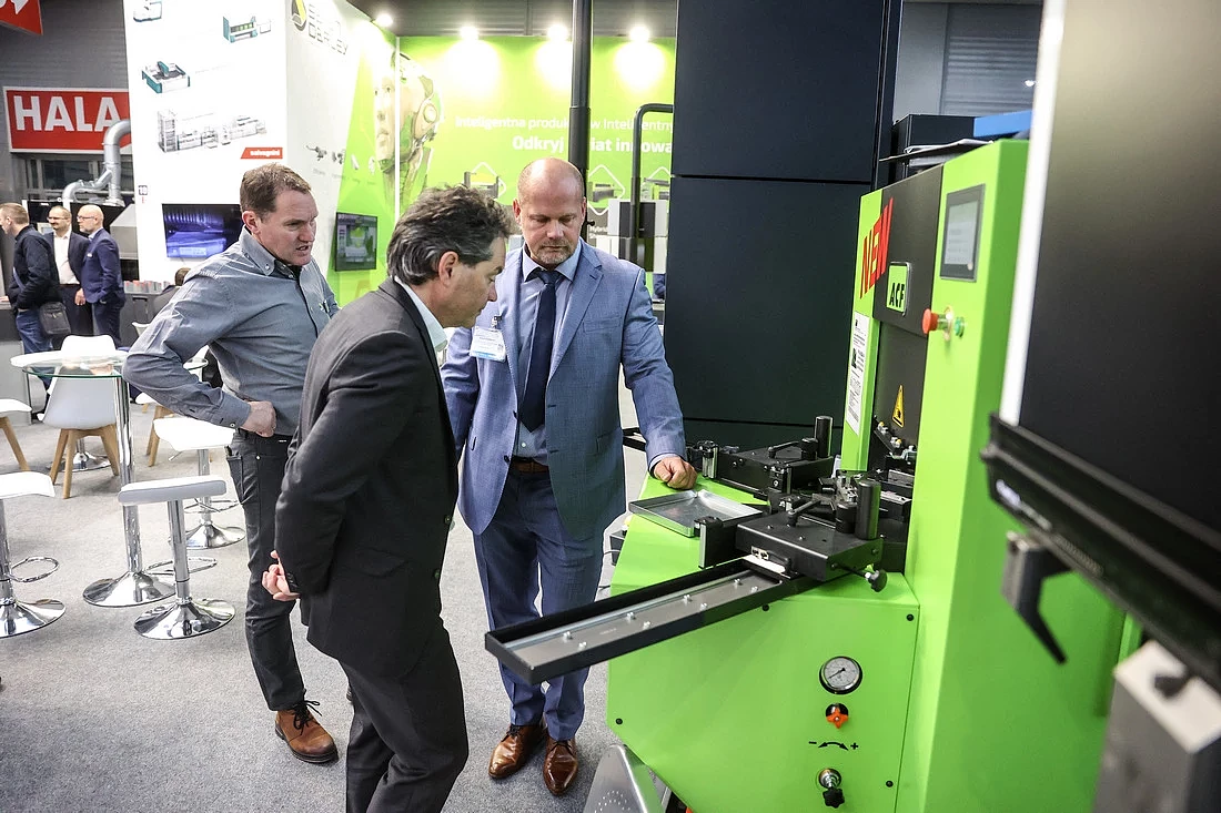 stom-fix1.jpg [298.37 KB]