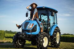 Traktor-dziewczyna-Tractor-girl-Ls-Tractor-33.jpg