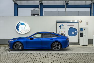 Toyota-Mirai-zdjecie-statyczne-1.jpg