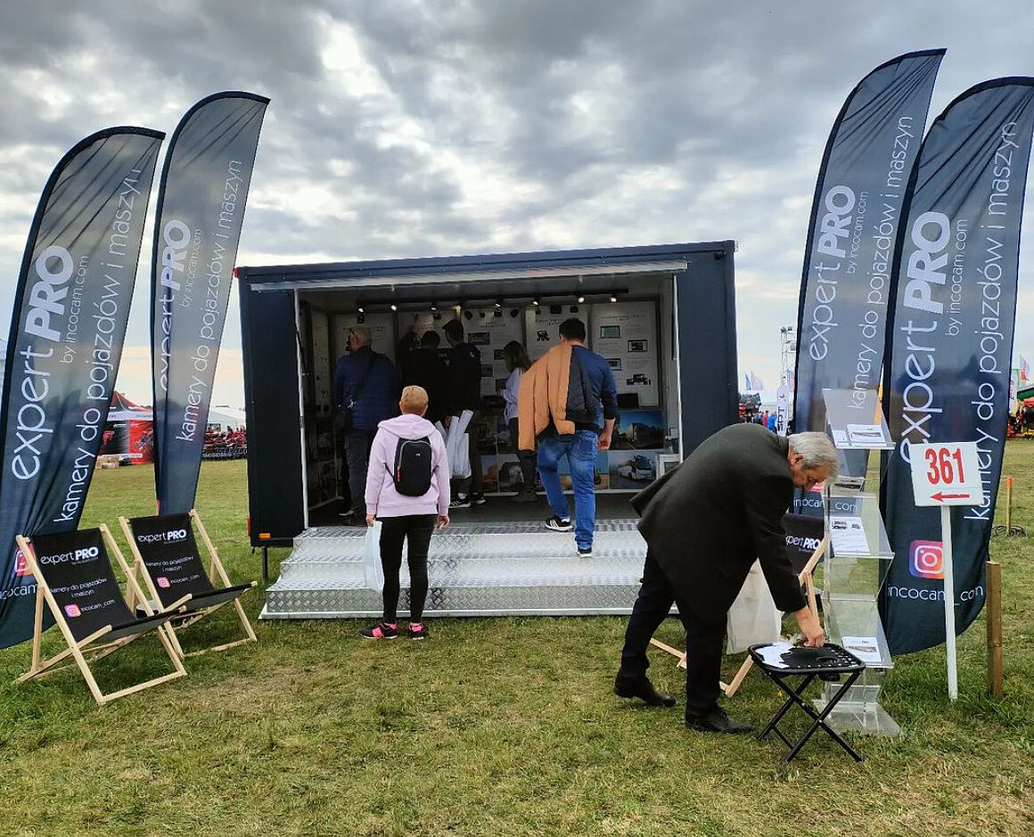 przyczepa-targi.jpg [331.40 KB]