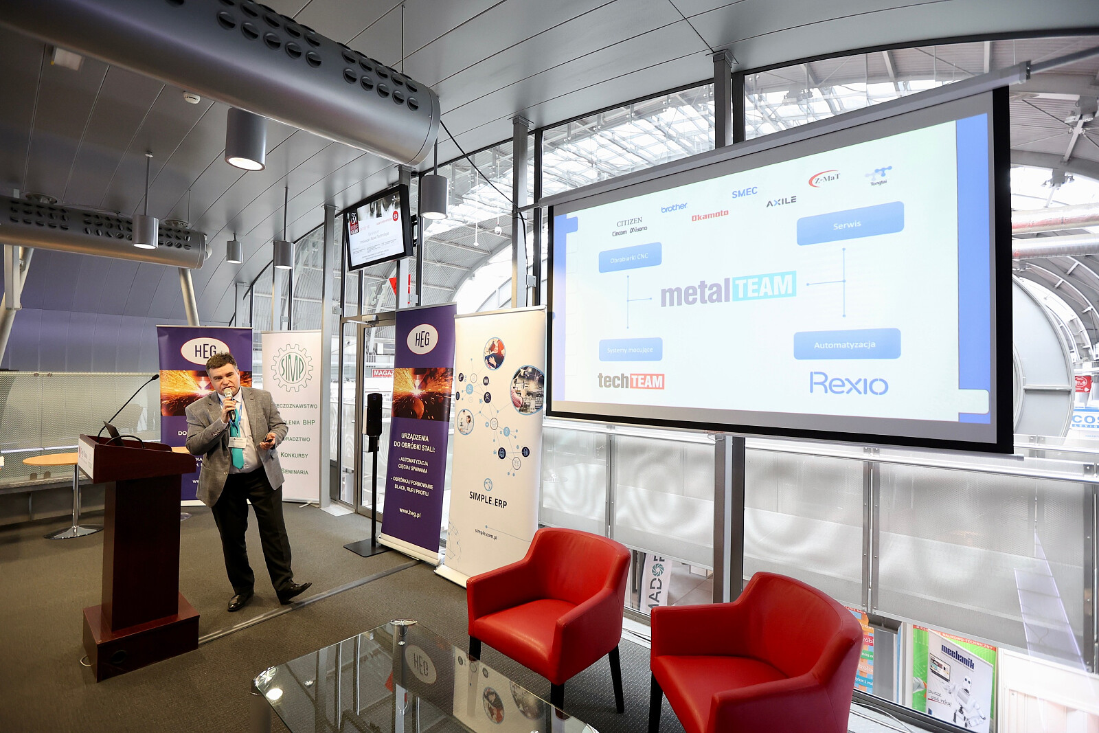 642B3085.jpg [1,010.53 KB]