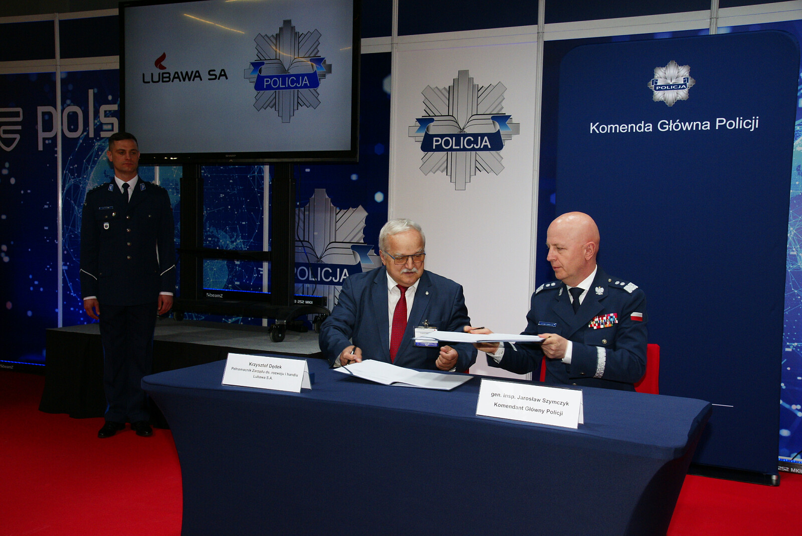 DSC00334.JPG [2.98 MB]