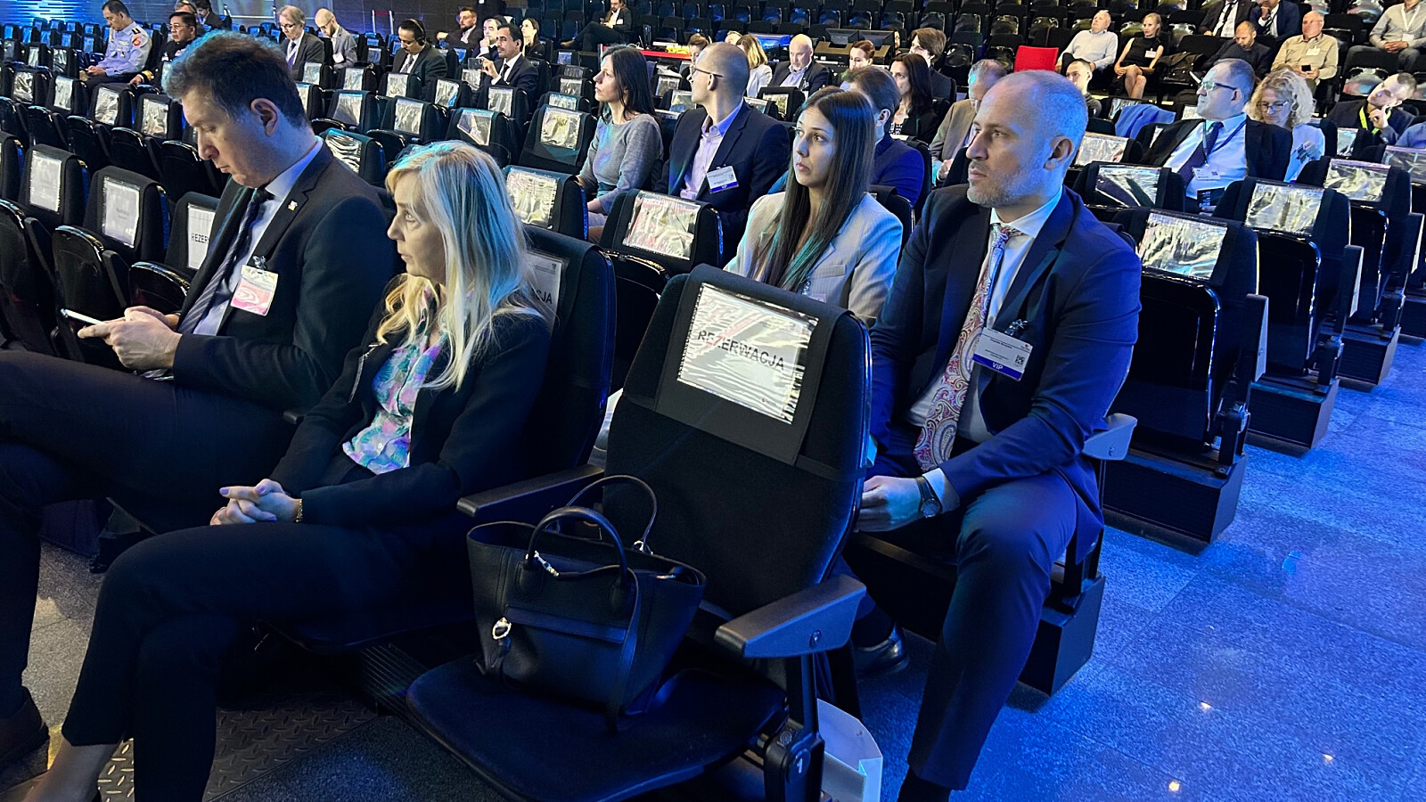 IMG-4589.jpg [932.98 KB]