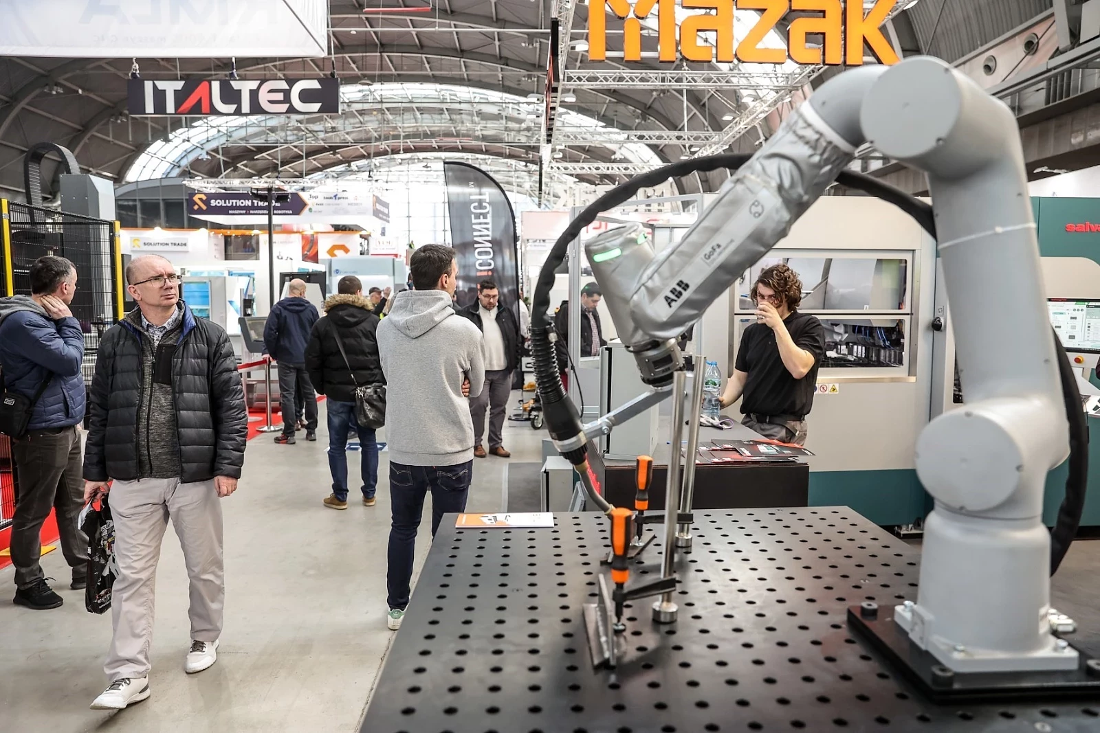 stom-robotics-2024-03.jpg [532.60 KB]