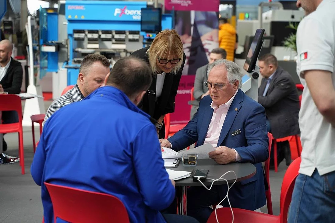 stom-laser-2024-06.jpg [100.96 KB]