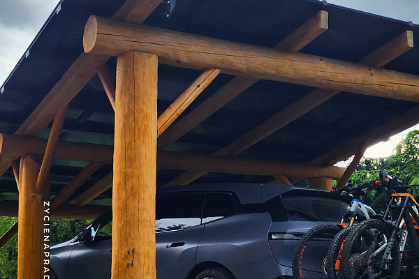 Zycie-na-Prad-Carport-z-fotowoltaika.png