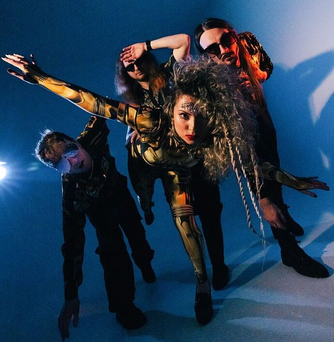 1.TANTFREAKY-SUPERNOVA.jpg