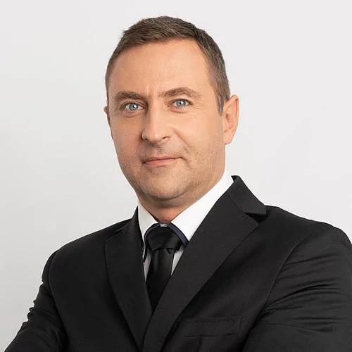 piotr-slusarz.jpg [19.04 KB]