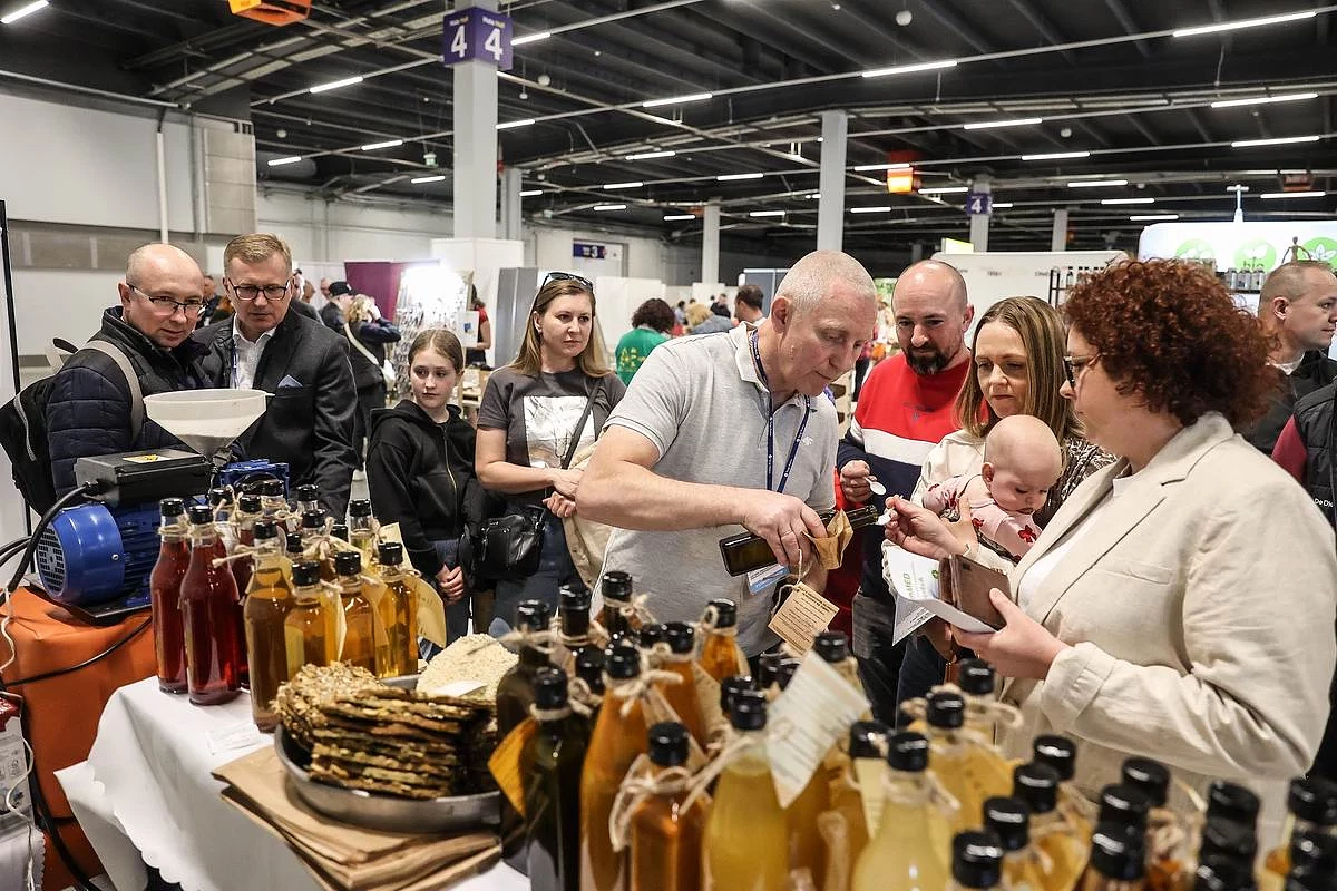 slowtravel-2025-03.jpg [182.39 KB]