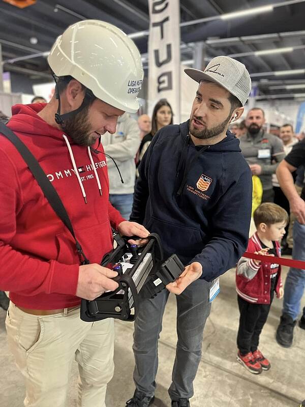 roof-crane-challenge-02.jpg [75.87 KB]