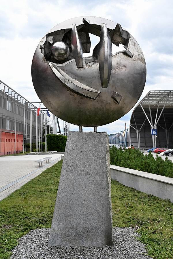 solar-2.jpg [111.05 KB]