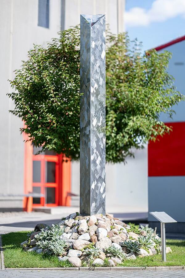 monolit-1.jpg [106.85 KB]