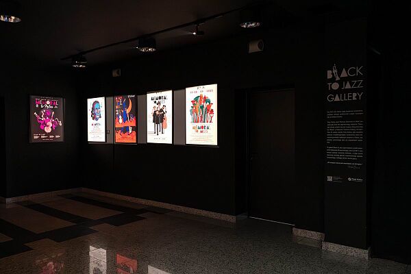 black-to-jazz-wnetrze-galerii-05.jpg