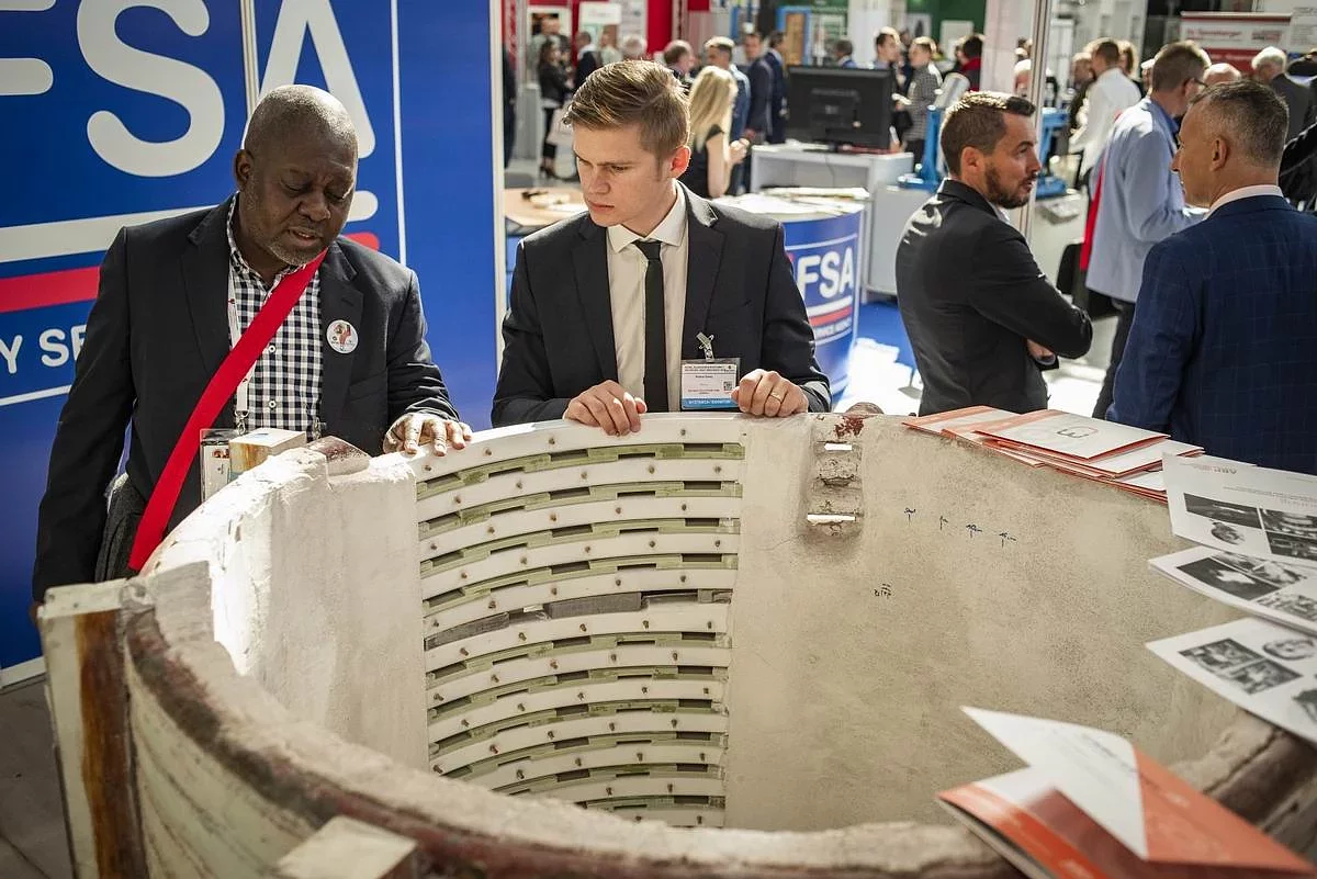 przemyslowa-jesien-01.jpg [143.17 KB]