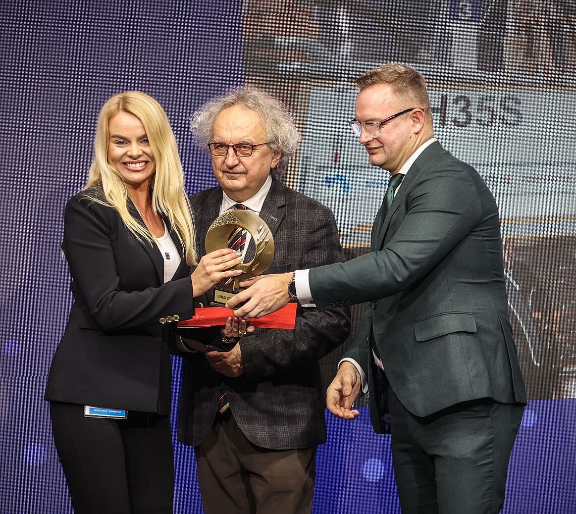 enex26-enex-award.JPG [298.25 KB]